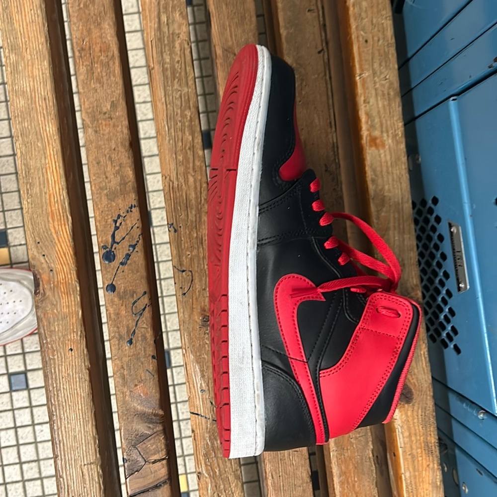 Jordan 1 breds never been worn just have sat in a box